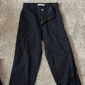 Women black levi jeans